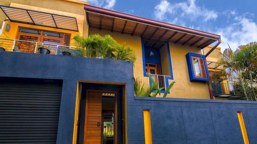 Oyo 437 Amali Residence Nugegoda Eksteriør bilde